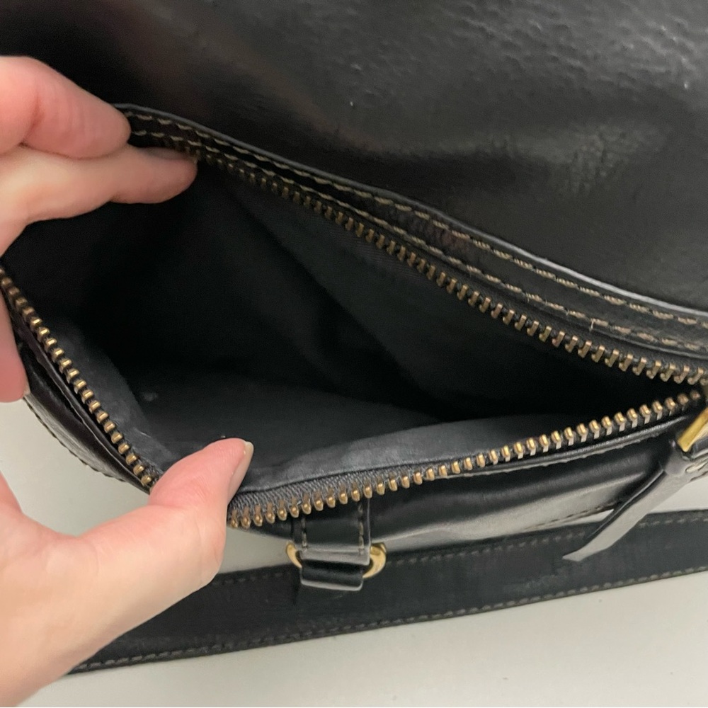 Vintage Fossil Purse Crossbody Leather Pockets Buckle Adjustable Black Bronze - Picture 4 of 16